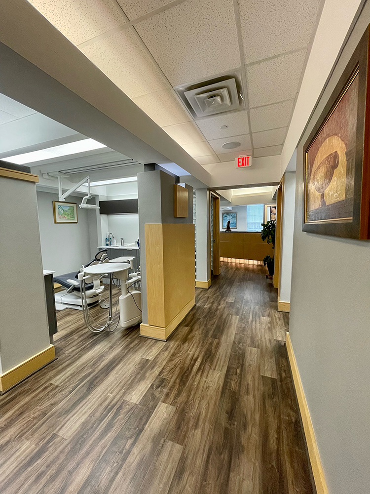 HM Lee Periodontal Office Hallway