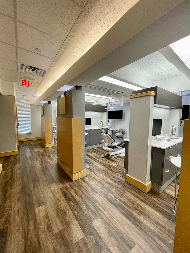 HM Lee Periodontal Office Treatment Area
